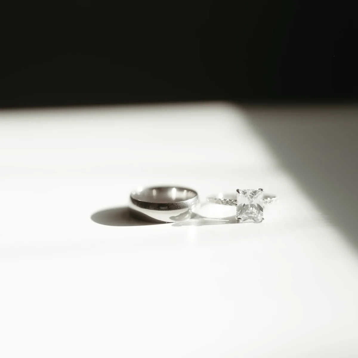 Nova Twist Ring